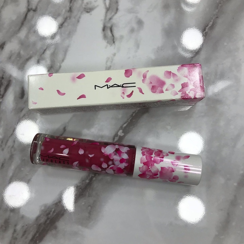 Mac Boom Boom Bloom Lipglass Cherry mochi Lipgloss